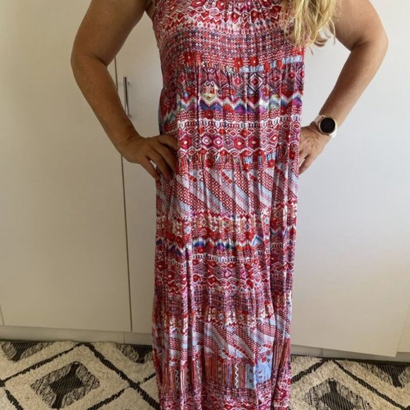 Size 10 FLOWER Red Maxi Boho Dress with Scoop Neckline - Picture 3 of 8